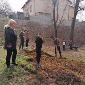 Procesul de organizare și desfășurare a lucrărilor de salubrizare și amenajare a teritoriului Gimnaziului internat nr.3 din sectorul Centru