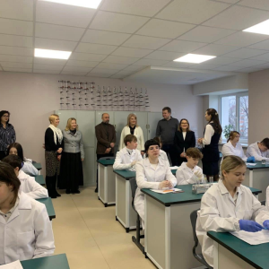 🔬 Inaugurarea laboratoarelor de științe din cadrul Complexului Educațional STEAM Chișinău